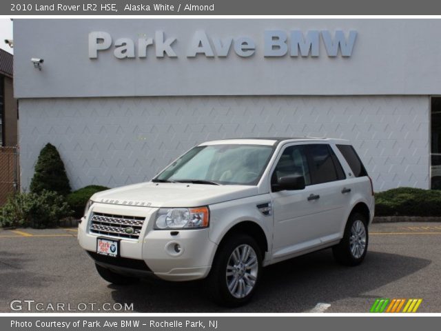 2010 Land Rover LR2 HSE in Alaska White