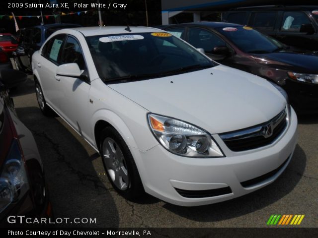 2009 Saturn Aura XE in Polar White