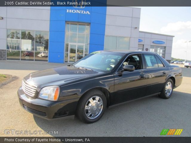 2005 Cadillac DeVille Sedan in Black Raven