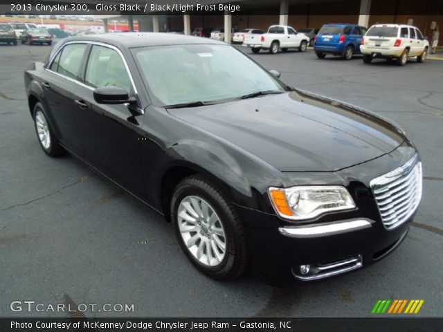 2013 Chrysler 300  in Gloss Black