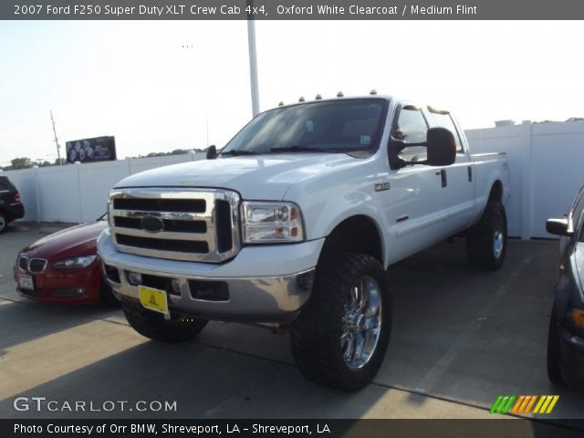 2007 Ford F250 Super Duty XLT Crew Cab 4x4 in Oxford White Clearcoat