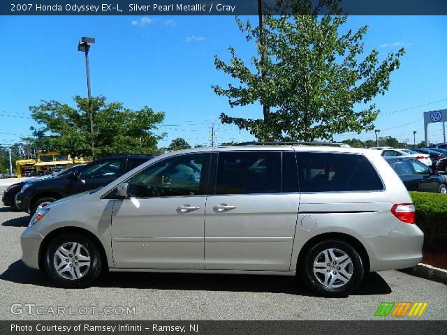 2007 Honda Odyssey EX-L in Silver Pearl Metallic
