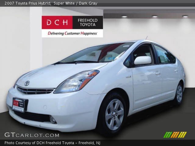 2007 Toyota Prius Hybrid in Super White