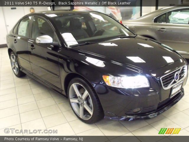 2011 Volvo S40 T5 R-Design in Black Sapphire Metallic