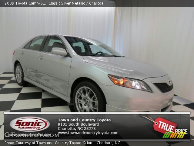 2009 Toyota Camry SE in Classic Silver Metallic