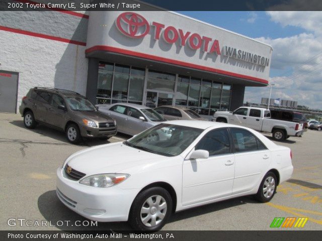 2002 Toyota Camry LE in Super White