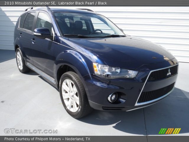 2010 Mitsubishi Outlander SE in Labrador Black Pearl