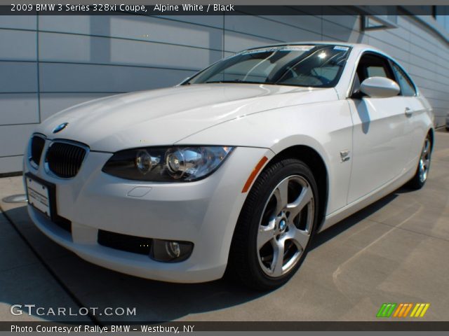 2009 BMW 3 Series 328xi Coupe in Alpine White