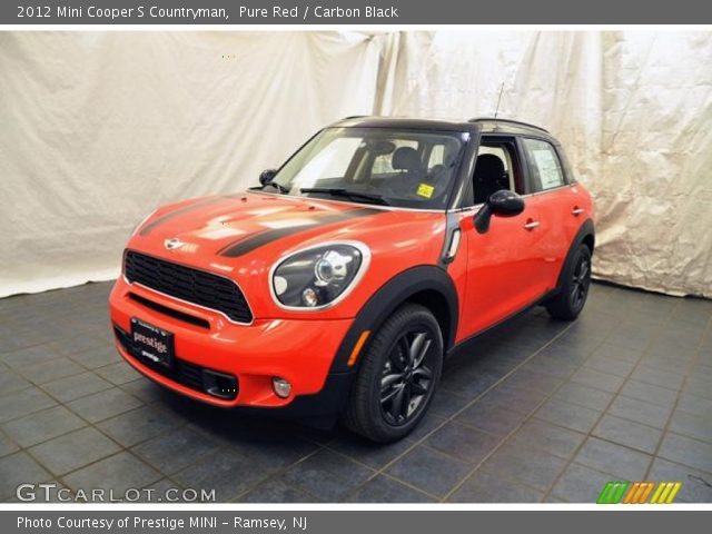 2012 Mini Cooper S Countryman in Pure Red