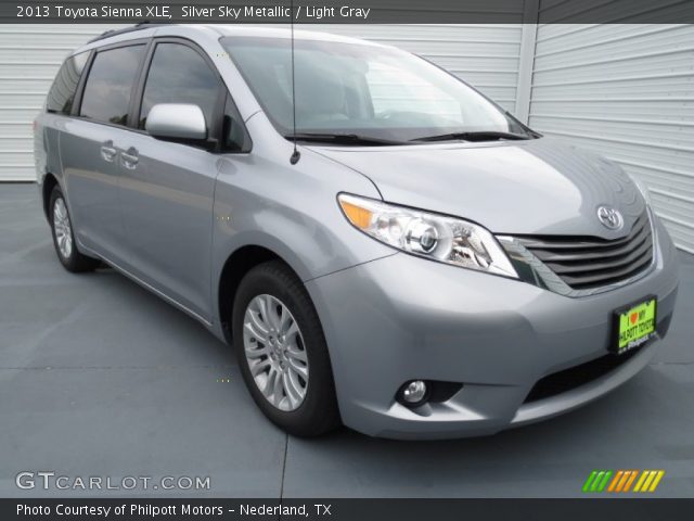 2013 Toyota Sienna XLE in Silver Sky Metallic