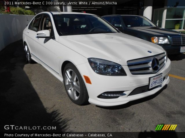 2011 Mercedes-Benz C 300 Luxury in Arctic White