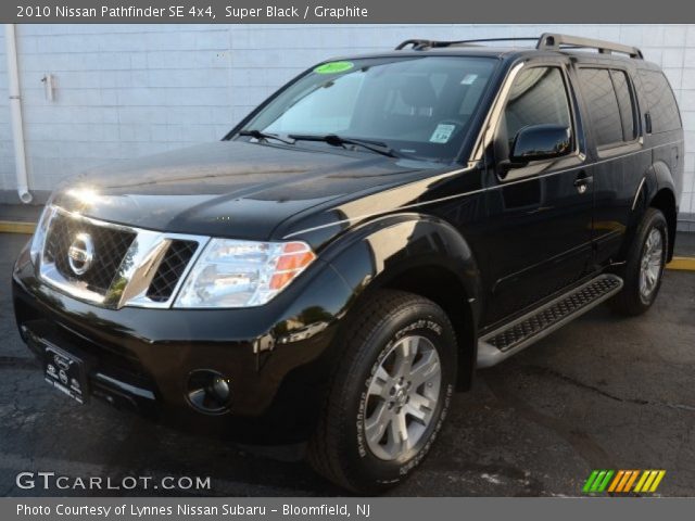 2010 Nissan Pathfinder SE 4x4 in Super Black