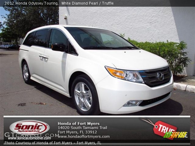 2012 Honda Odyssey Touring in White Diamond Pearl