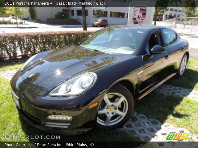 2011 Porsche Panamera 4 in Basalt Black Metallic