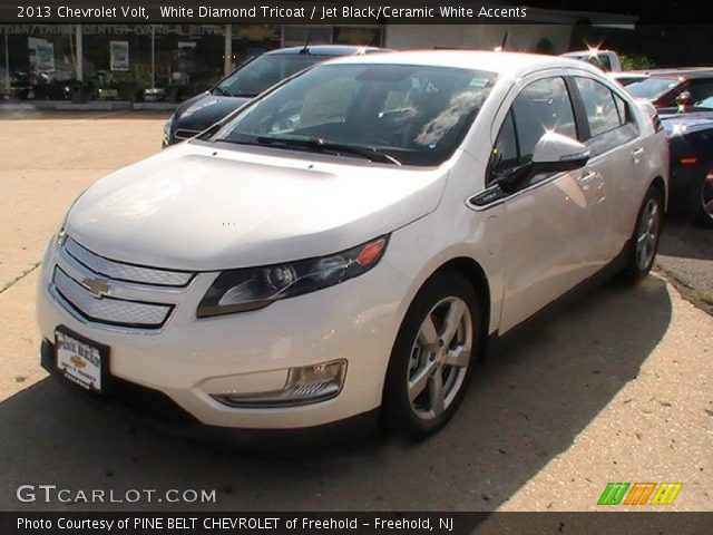 2013 Chevrolet Volt  in White Diamond Tricoat
