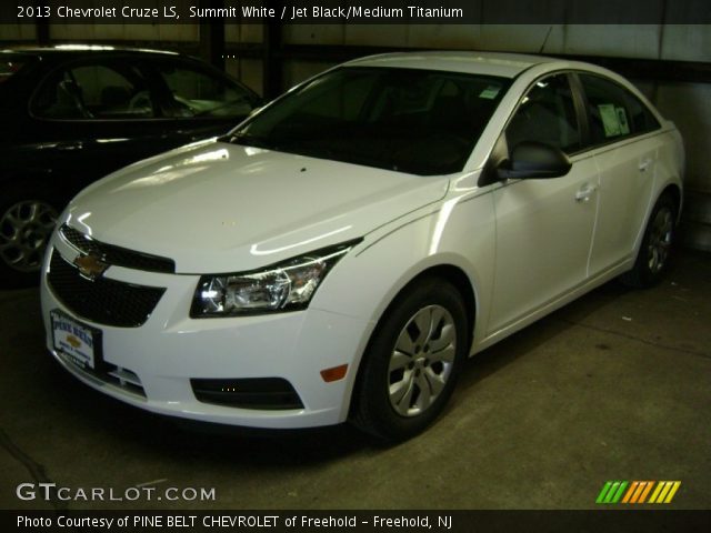 2013 Chevrolet Cruze LS in Summit White