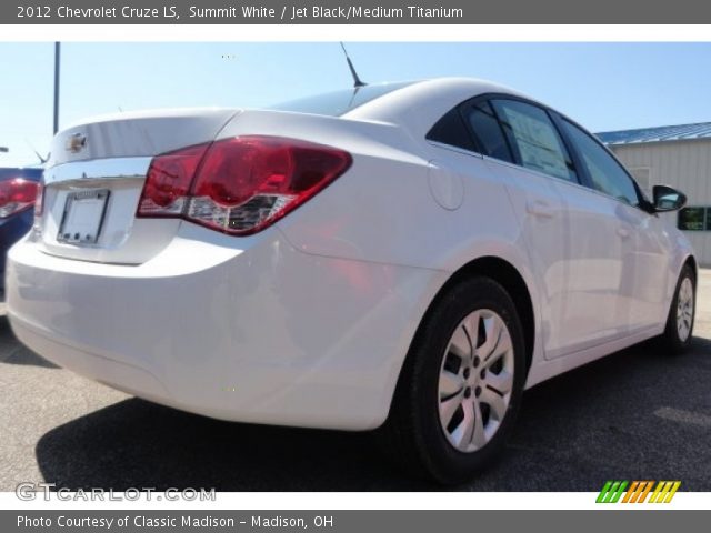 2012 Chevrolet Cruze LS in Summit White