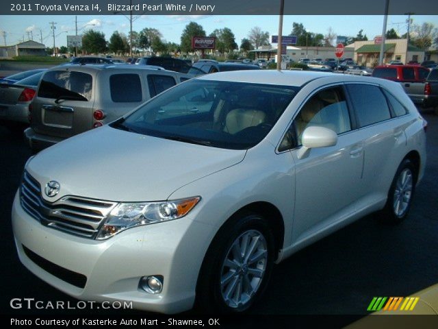 2011 Toyota Venza I4 in Blizzard Pearl White