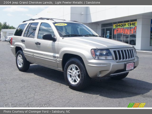 2004 Jeep Grand Cherokee Laredo in Light Pewter Metallic