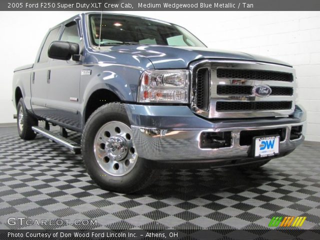 2005 Ford F250 Super Duty XLT Crew Cab in Medium Wedgewood Blue Metallic