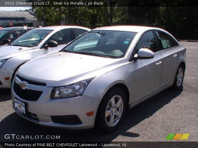 2013 Chevrolet Cruze LT in Silver Ice Metallic