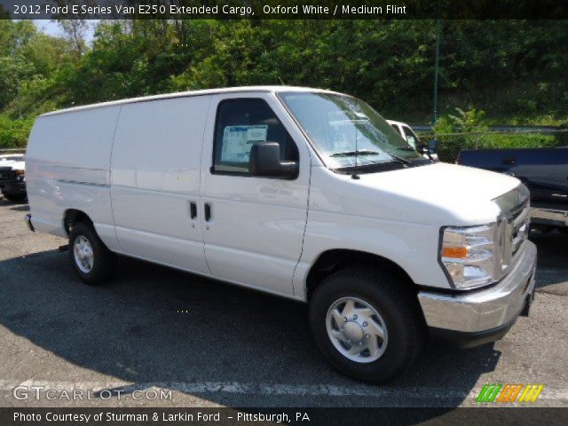 2012 Ford E Series Van E250 Extended Cargo in Oxford White