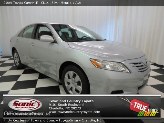 2009 Toyota Camry LE in Classic Silver Metallic