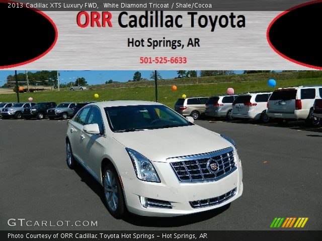 2013 Cadillac XTS Luxury FWD in White Diamond Tricoat
