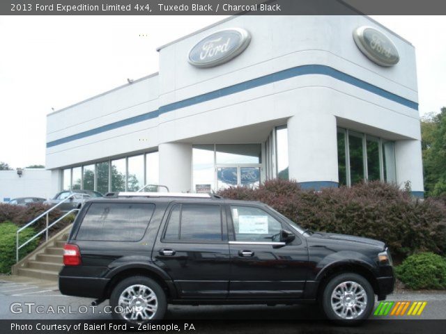 2013 Ford Expedition Limited 4x4 in Tuxedo Black