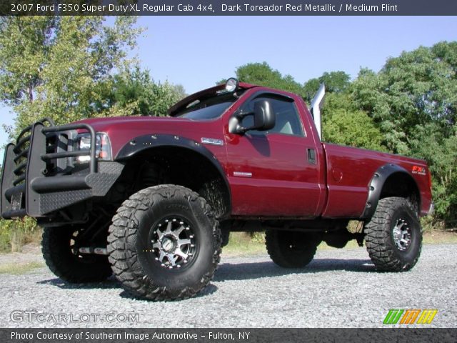 2007 Ford F350 Super Duty XL Regular Cab 4x4 in Dark Toreador Red Metallic