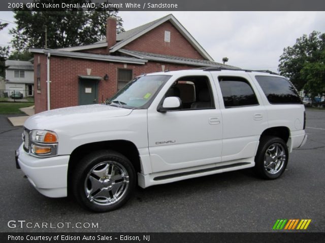2003 GMC Yukon Denali AWD in Summit White
