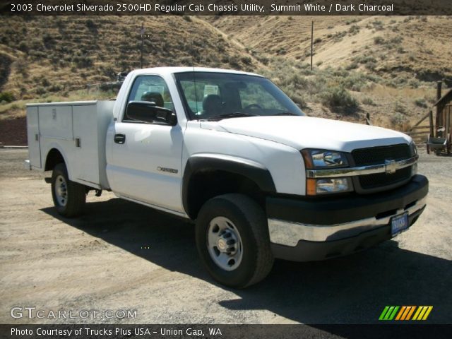 2003 Chevrolet Silverado 2500HD Regular Cab Chassis Utility in Summit White