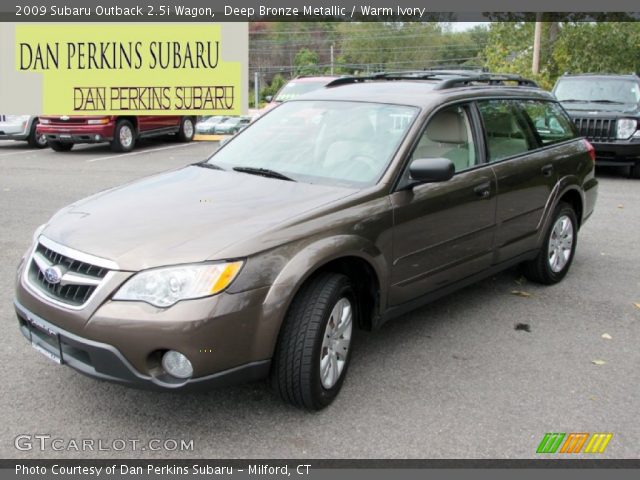 2009 Subaru Outback 2.5i Wagon in Deep Bronze Metallic