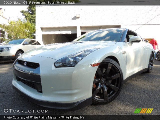 2010 Nissan GT-R Premium in Pearl White