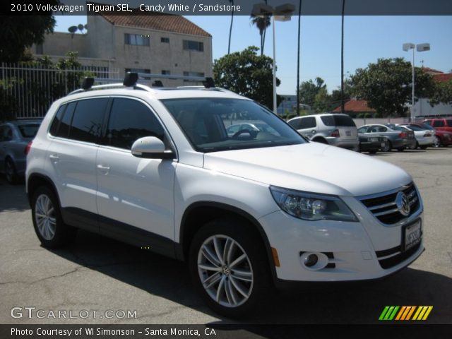 2010 Volkswagen Tiguan SEL in Candy White