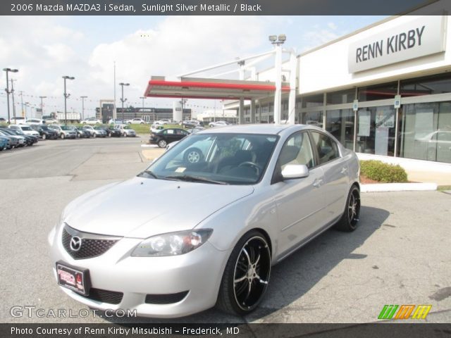 2006 Mazda MAZDA3 i Sedan in Sunlight Silver Metallic