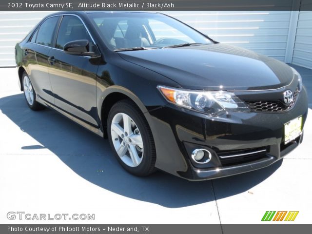 2012 Toyota Camry SE in Attitude Black Metallic