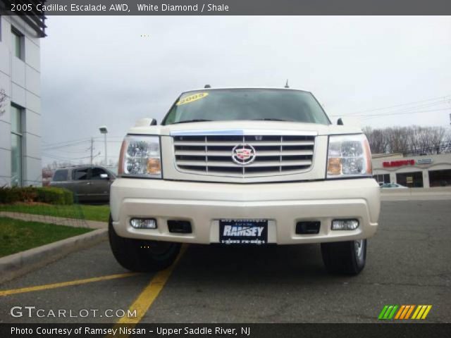 2005 Cadillac Escalade AWD in White Diamond