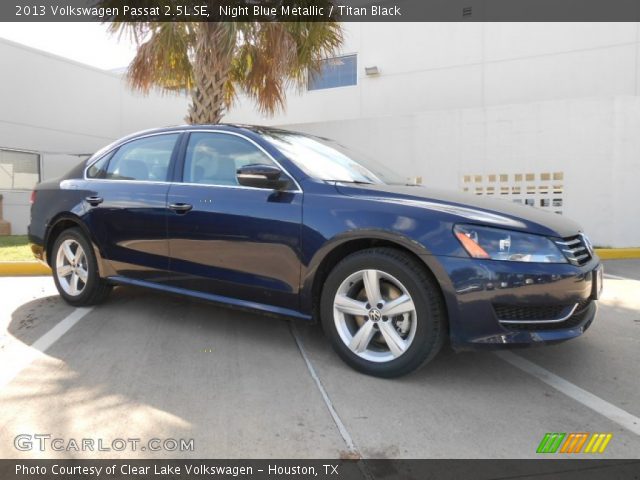 2013 Volkswagen Passat 2.5L SE in Night Blue Metallic