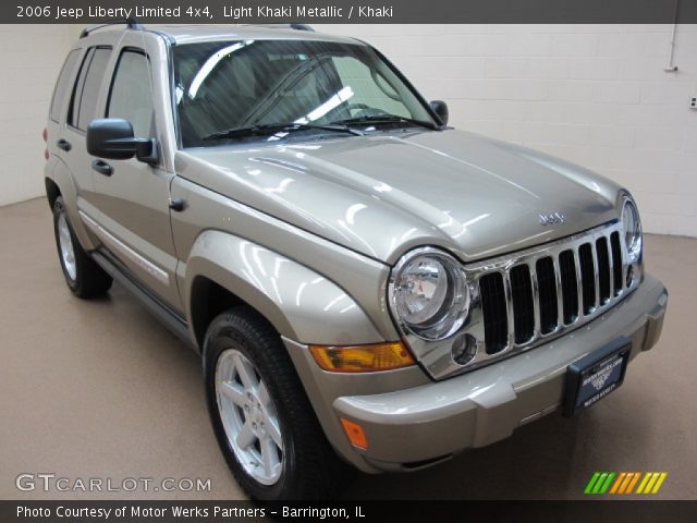 2006 Jeep Liberty Limited 4x4 in Light Khaki Metallic