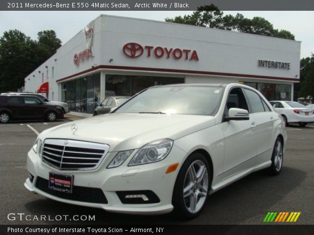 2011 Mercedes-Benz E 550 4Matic Sedan in Arctic White