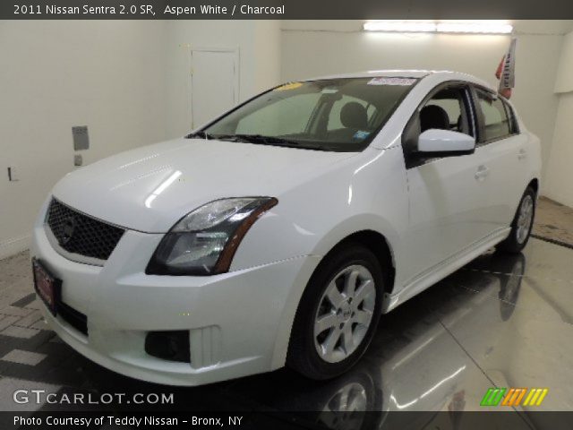 Aspen White - 2011 Nissan Sentra 2.0 SR - Charcoal Interior | GTCarLot ...