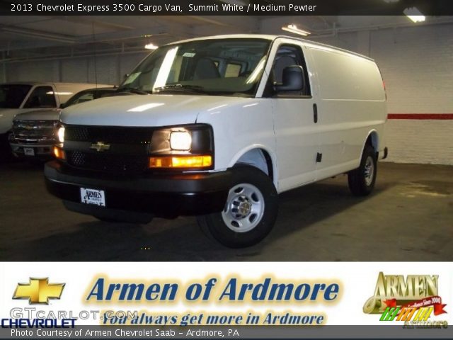 2013 Chevrolet Express 3500 Cargo Van in Summit White