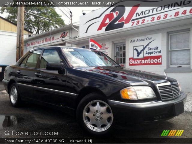 1999 Mercedes-Benz C 230 Kompressor Sedan in Black