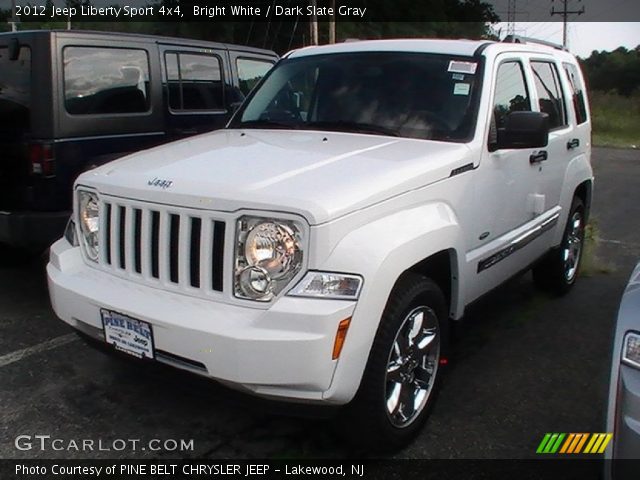 2012 Jeep Liberty Sport 4x4 in Bright White