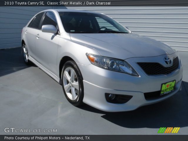 2010 Toyota Camry SE in Classic Silver Metallic