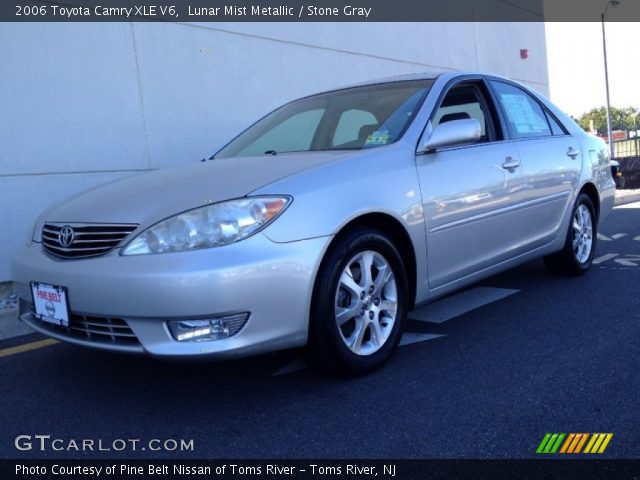 2006 Toyota Camry XLE V6 in Lunar Mist Metallic