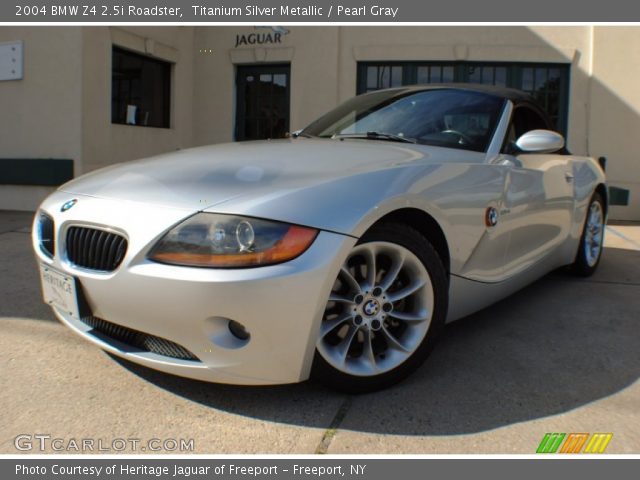 2004 BMW Z4 2.5i Roadster in Titanium Silver Metallic
