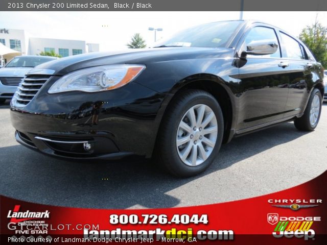 2013 Chrysler 200 Limited Sedan in Black