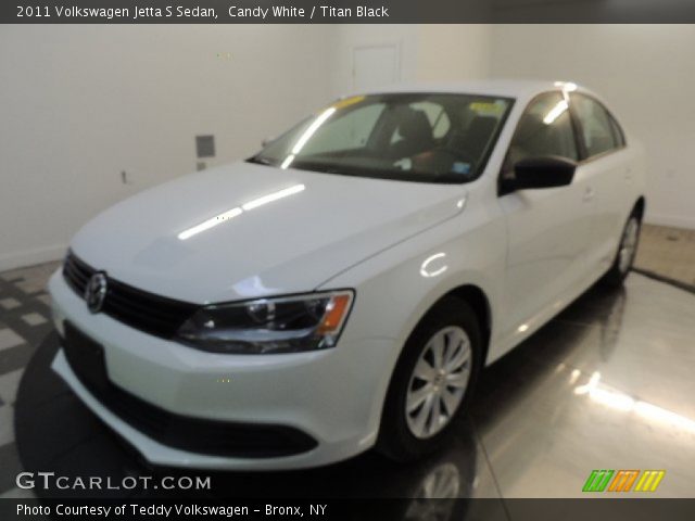 2011 Volkswagen Jetta S Sedan in Candy White